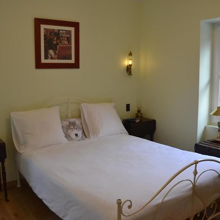Le Train Des Reves Hotell Dracy-Saint-Loup Exteriör bild